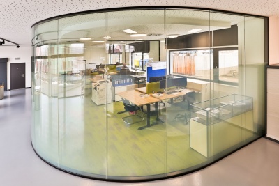 Digital blinds for functional office solutions